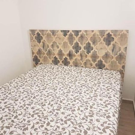 Sebastian Elcano, Apartamento Para 2 Con Terraza, Metro Embajadores Madrid Ngoại thất bức ảnh