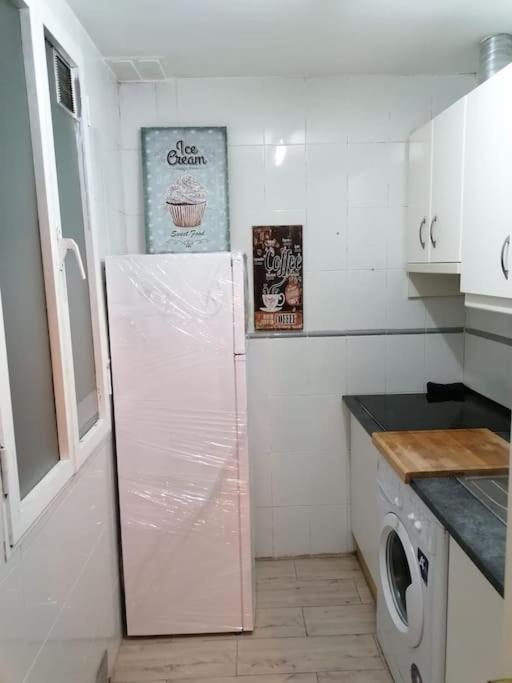 Sebastian Elcano, Apartamento Para 2 Con Terraza, Metro Embajadores Madrid Ngoại thất bức ảnh
