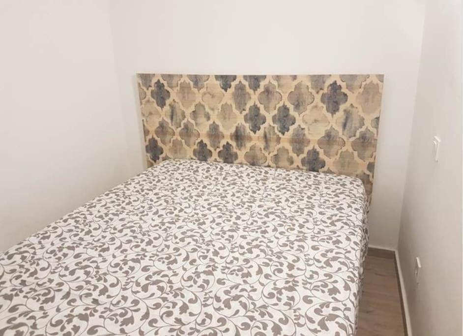 Sebastian Elcano, Apartamento Para 2 Con Terraza, Metro Embajadores Madrid Ngoại thất bức ảnh